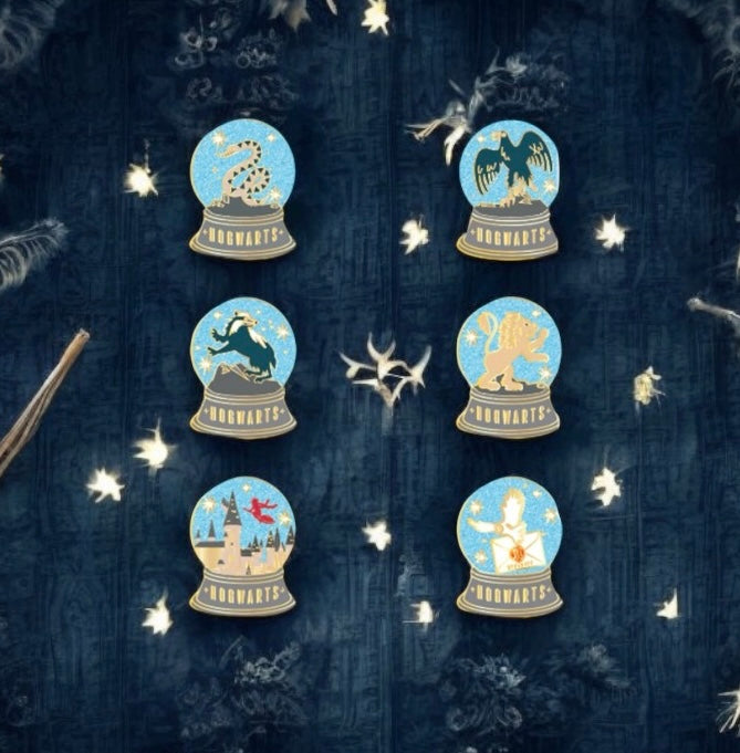 Load image into Gallery viewer, Loungefly Harry Potter™ Snowglobes Blind Box Pin Set - LF Lovers
