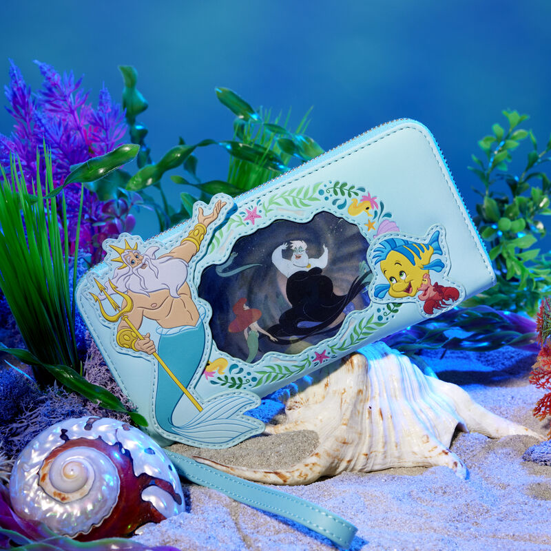 Load image into Gallery viewer, Loungefly Disney The Little Mermaid Princess Lenticular Wristlet
