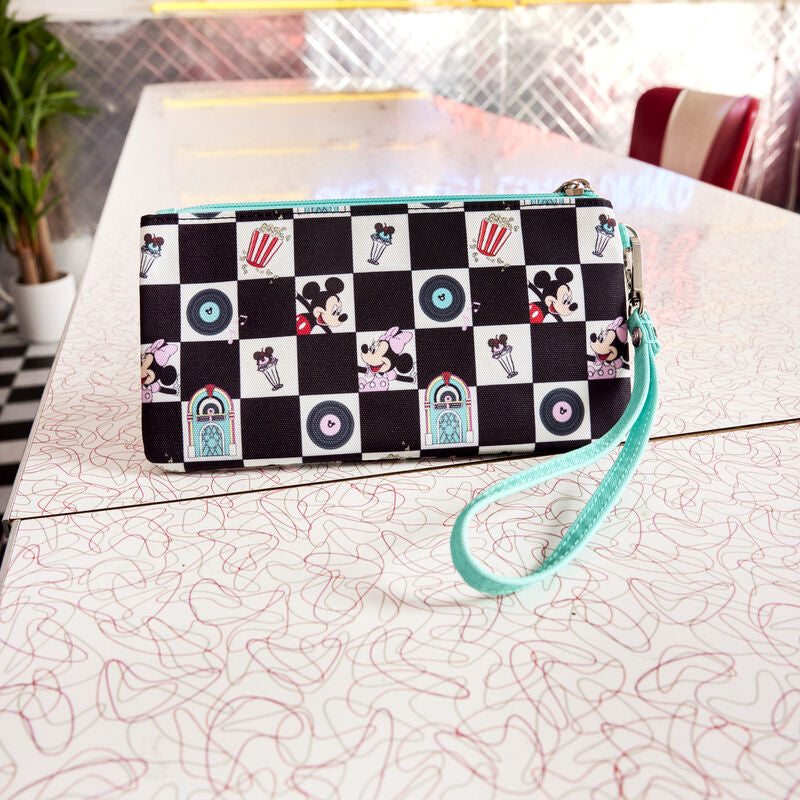 Load image into Gallery viewer, Loungefly Disney Mickey and Minnie Date Night Diner AOP Nylon Wristlet - LF Lovers
