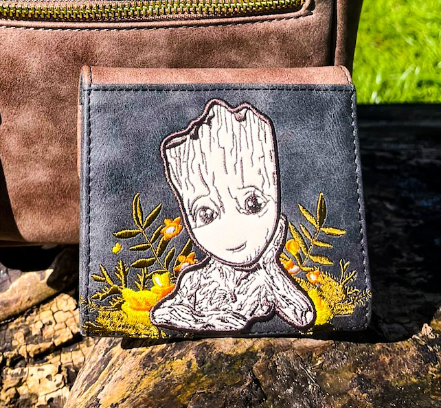 Load image into Gallery viewer, Loungefly Marvel Guardians of the Galaxy Groot Mini Wallet - EMEA Exclusive - LF Lovers
